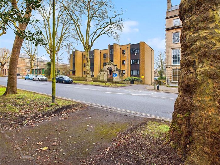 2 Bedroom Apartment To Rent In Henrietta Court, Bathwick Street, Bath, BA2