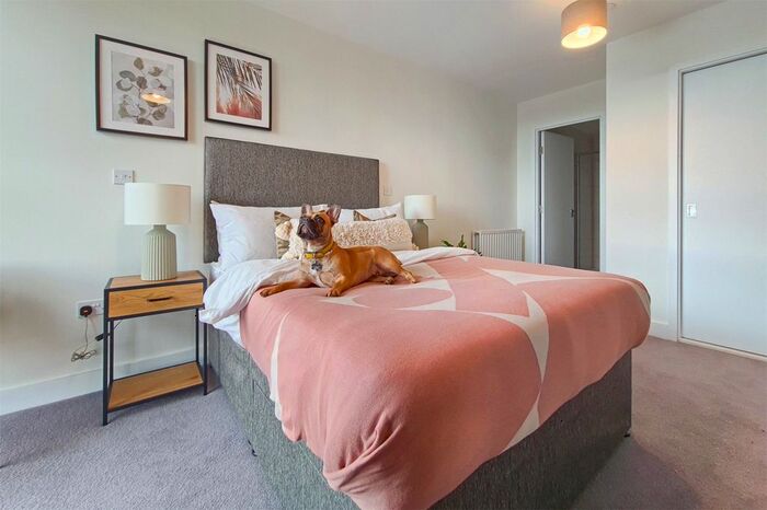 2 Bedroom Flat To Rent In Waldegrave Point, Oaklands Rise, Green Street, London, NW10