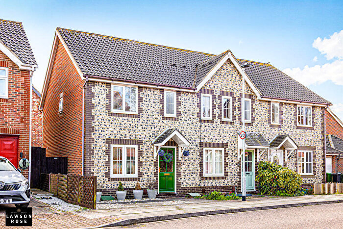 3 Bedroom End Of Terrace House For Sale In Milebush Road, Southsea, PO4