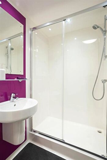 1 Bedroom Flat To Rent In Blackfriars Road, Salford, M3