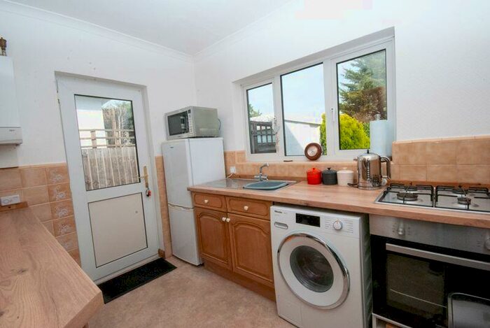 2 Bedroom Semi-Detached Bungalow For Sale In The Ryde, Leigh-On-Sea, SS9