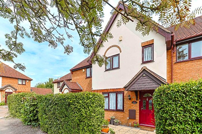 2 Bedroom Terraced House For Sale In Pascal Way, Letchworth Garden City, Hertfordshire, SG6