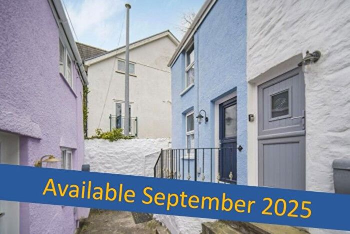 2 Bedroom End Of Terrace House To Rent In Rockhill, Swansea, SA3