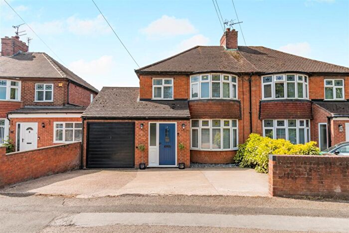 3 Bedroom Semi-Detached House For Sale In Kingsley Avenue, Mansfield Woodhouse, NG19