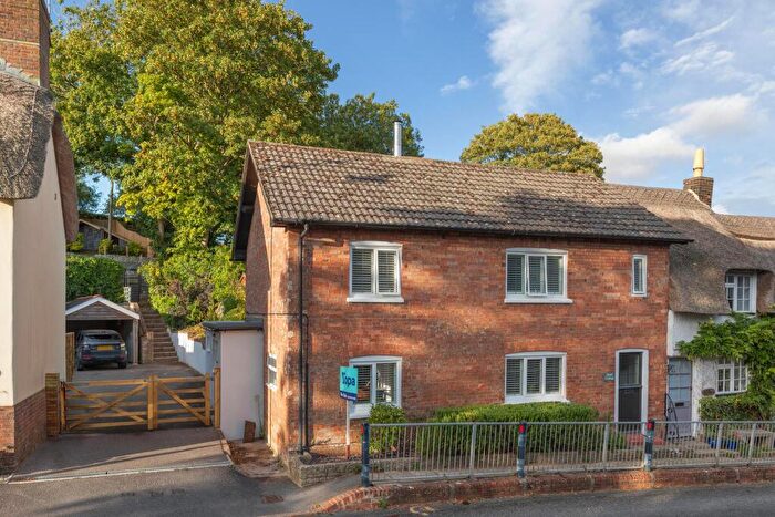 3 Bedroom End Of Terrace House For Sale In Main Road, Dorchester, DT2