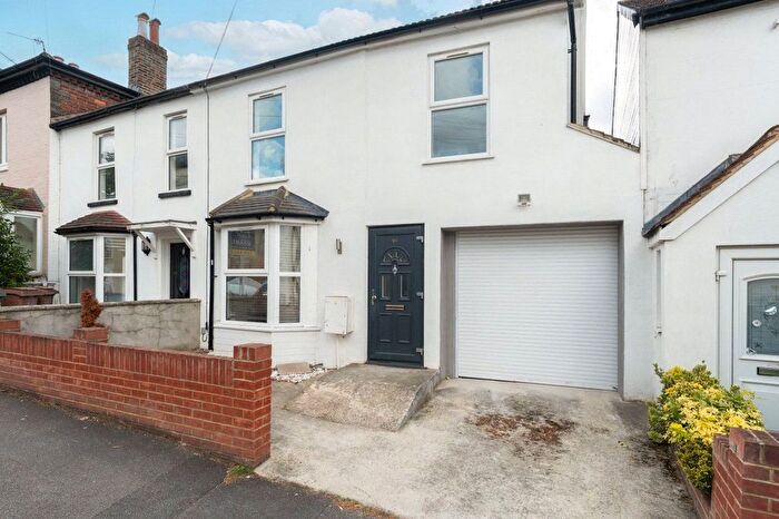 3 Bedroom Terraced House To Rent In Myrtle Road, Sutton, SM1