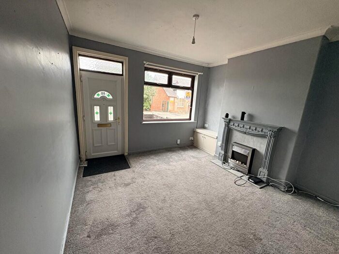 3 Bedroom Terraced House To Rent In Station Road, Kiveton Park, S26