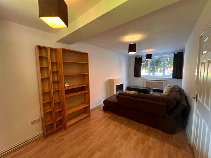1 Bedroom Flat To Rent In Asgard Drive, Salford, M5