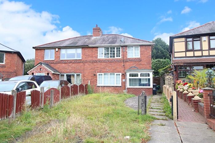 3 Bedroom Semi-Detached House To Rent In Birds Meadow, Brierley Hill, DY5