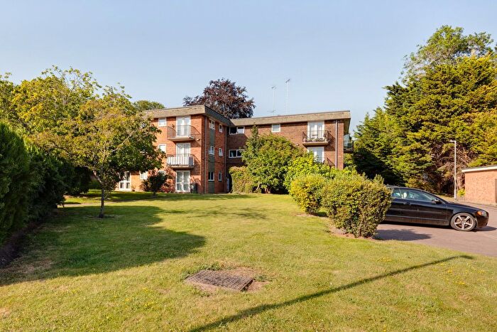 1 Bedroom Flat For Sale In Bedford Road, Houghton Regis, Dunstable, LU5