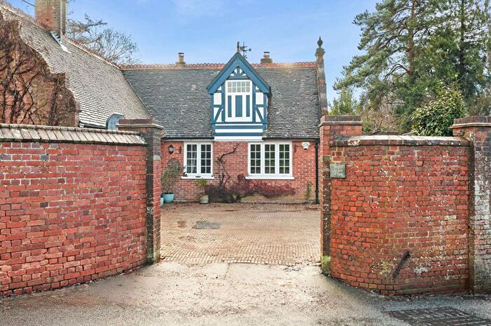 3 Bedroom Detached House For Sale In Dunnings Road, East Grinstead, RH19