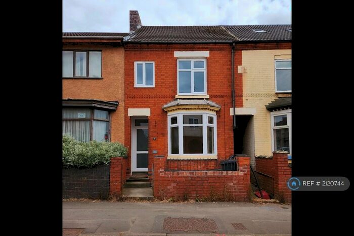 4 Bedroom Terraced House To Rent In Central Road, Hugglescote, Coalville, LE67