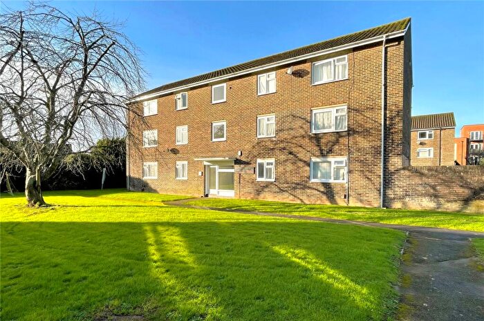 Studio For Sale In Crombie Close, Waterlooville, Hampshire, PO8