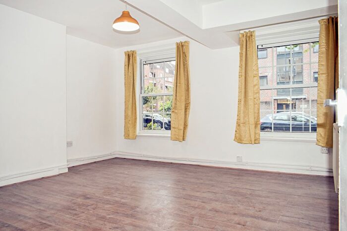 2 Bedroom Flat For Sale In Fallodon House, Union Grove, London, SW8