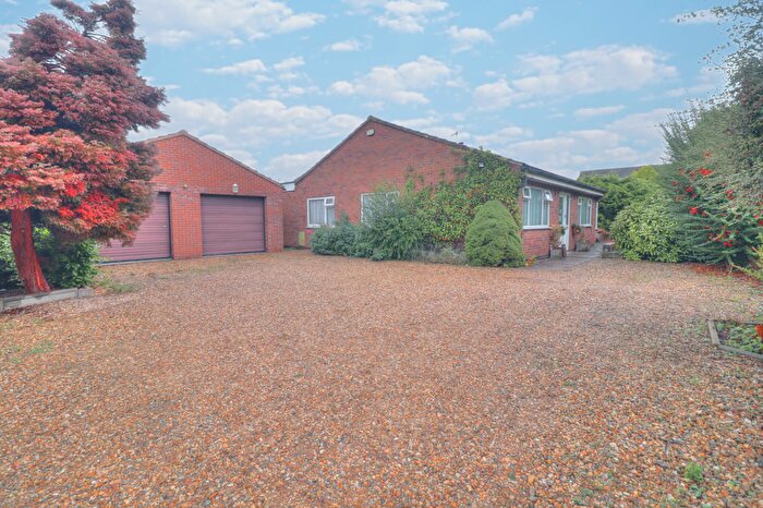 3 Bedroom Detached Bungalow For Sale In Colby Drive, Leicester, LE4