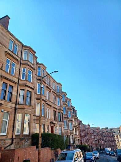 2 Bedroom Flat To Rent In Oban Drive, Glasgow, G20