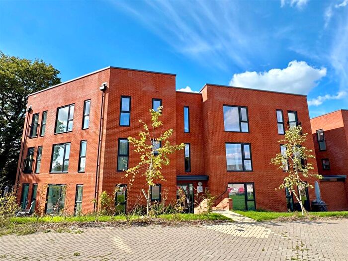 2 Bedroom Apartment For Sale In Barlow Road, Whiteley, PO15