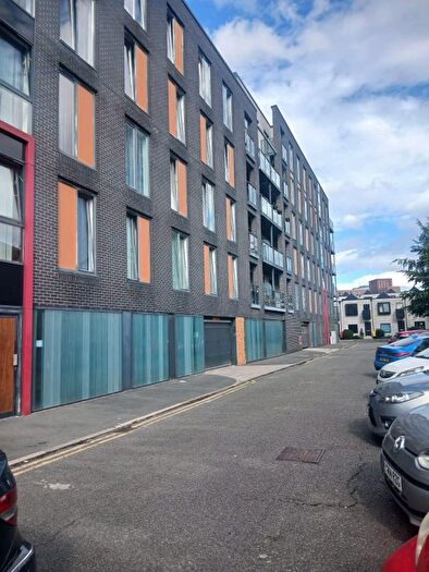 2 Bedroom Flat To Rent In Springfield Court, Dean Road, M3