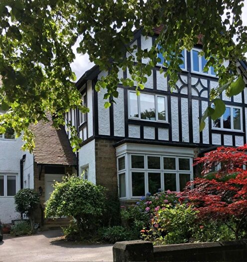 1 Bedroom Flat To Rent In Langcliffe Avenue, Harrogate, North Yorkshire, HG2