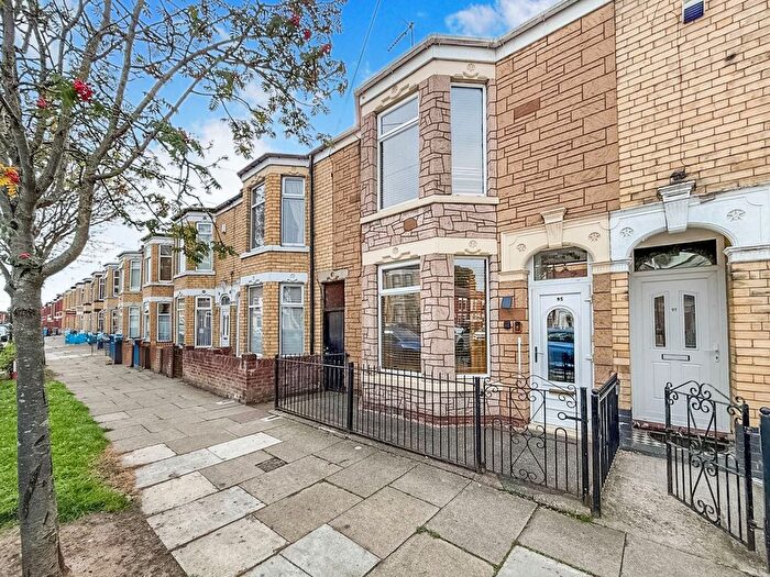 3 Bedroom Terraced House For Sale In Summergangs Road, Hull, HU8