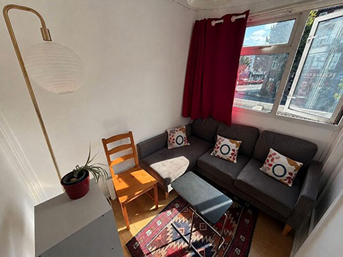 4 Bedroom Flat To Rent In Gateway, London, SE17