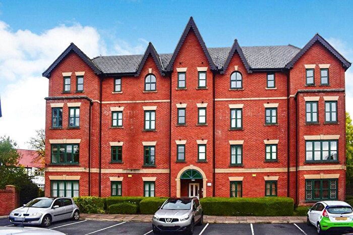 2 Bedroom Flat To Rent In Hadfield Close, Victoria Park, M14