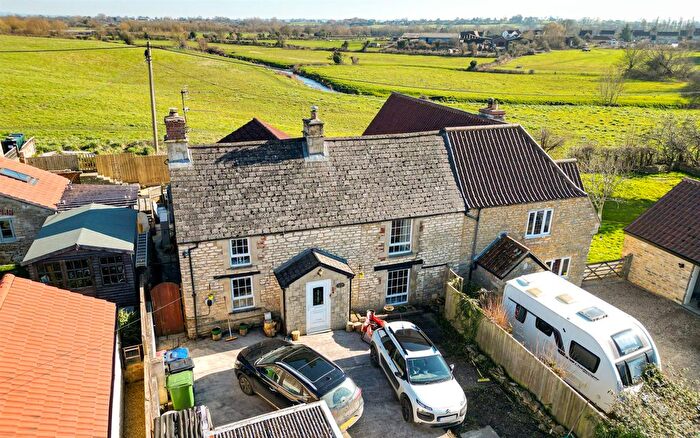 3 Bedroom Semi-Detached House For Sale In Canal Bridge, Semington, Trowbridge, BA14