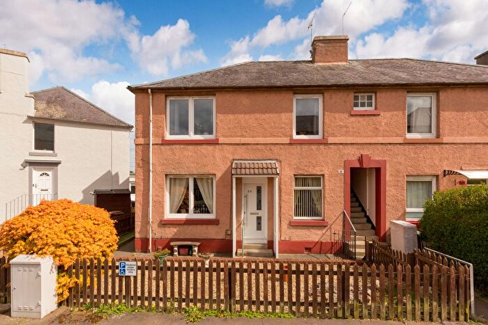 2 Bedroom Flat For Sale In Stenhouse Gardens North, Stenhouse, EH11