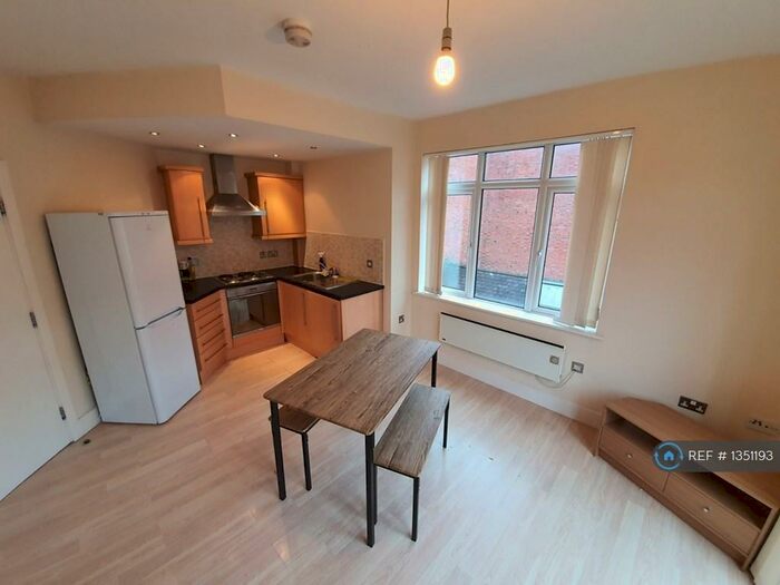 2 Bedroom Flat To Rent In Belvoir Street, Leicester, LE1