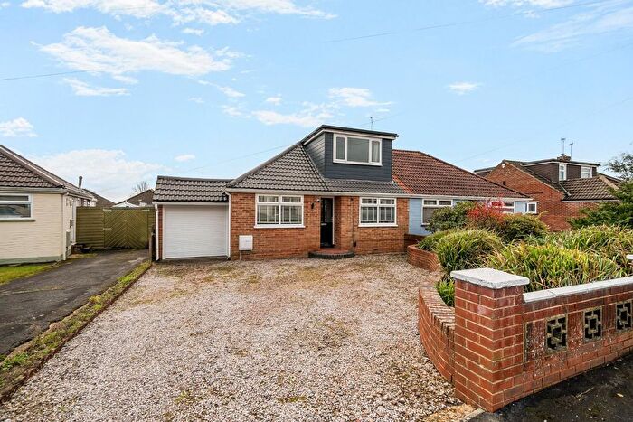 3 Bedroom Semi-Detached House For Sale In Alten Road, Waterlooville, PO7