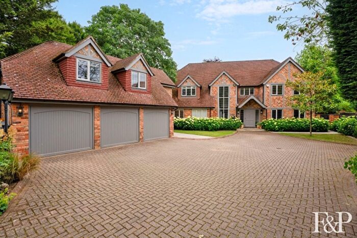 6 Bedroom Detached House For Sale In Manor Lane, Gerrards Cross, SL9