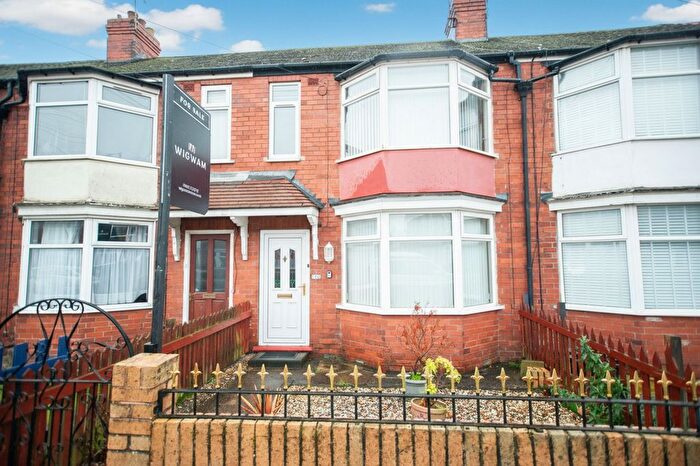3 Bedroom Terraced House For Sale In Welwyn Park Avenue, Hull, HU6