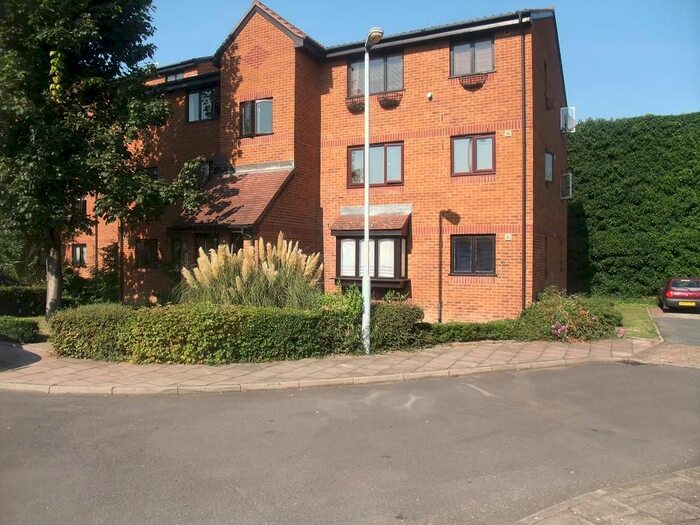 Studio To Rent In John Silkin Lane, Surrey Quays, SE8