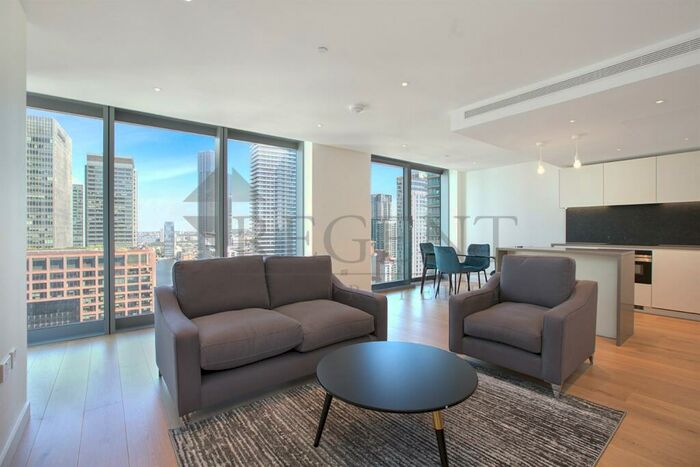 2 Bedroom Apartment To Rent In Landmark Pinnacle, Marsh Wall, E14