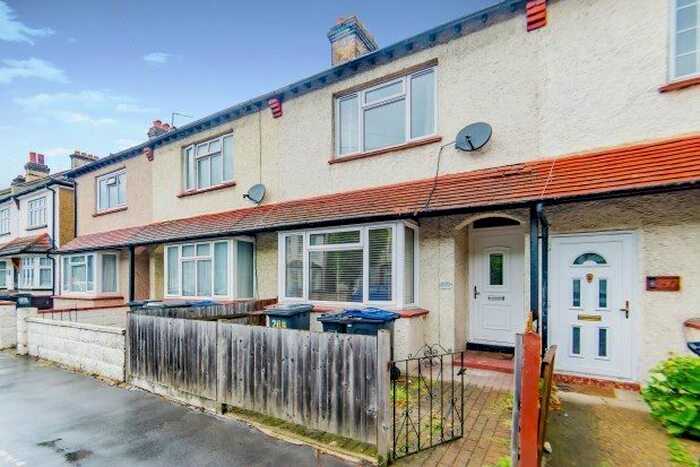 3 Bedroom Property To Rent In Davidson Road, Croydon, CR0