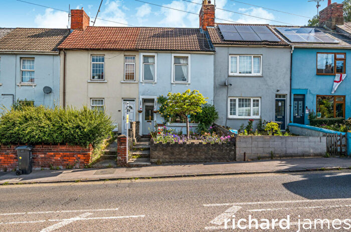 3 Bedroom Terraced House For Sale In Kingshill Road, Kingshill, Swindon, SN1