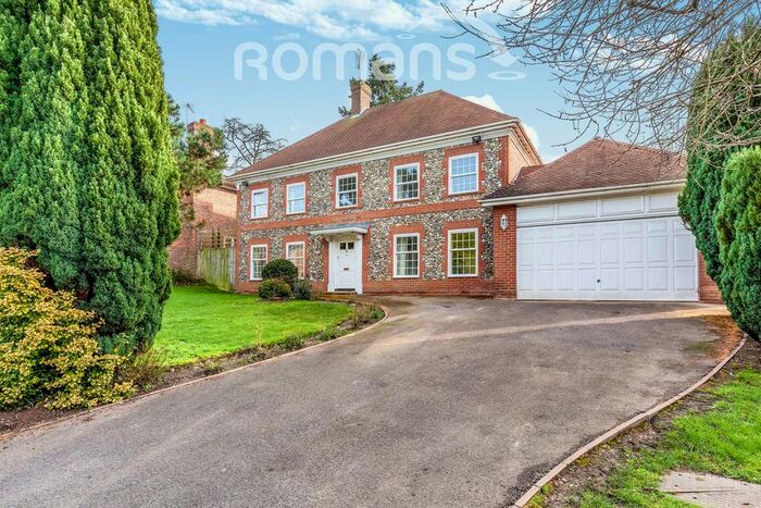 5 Bedroom Detached House To Rent In Donnay Close, Gerrards Cross SL9
