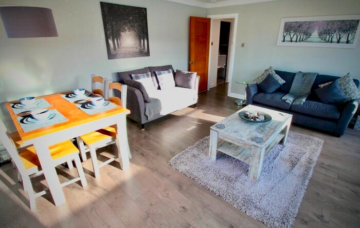 2 Bedroom Flat To Rent In Caledonian Crescent, Dalry, Edinburgh, EH11