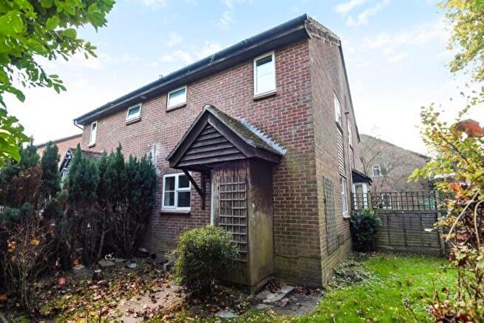 1 Bedroom Semi-Detached House To Rent In Woking, Surrey, GU21