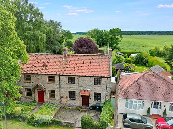 3 Bedroom Semi-Detached House For Sale In Marygate, Barton, DL10