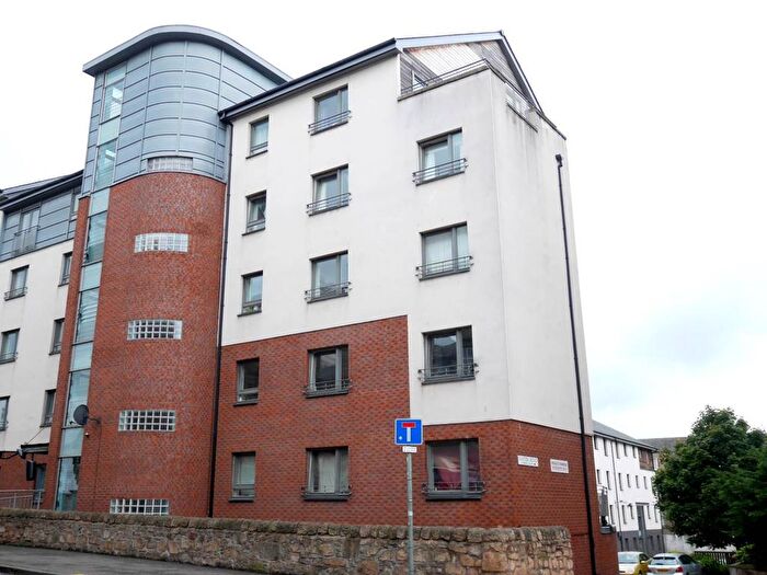 3 Bedroom Flat To Rent In Easter Road, Edinburgh, EH7
