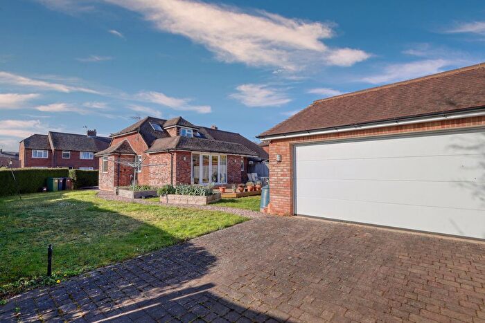 3 Bedroom Bungalow For Sale In Crossfield Road, Princes Risborough, Buckinghamshire, HP27
