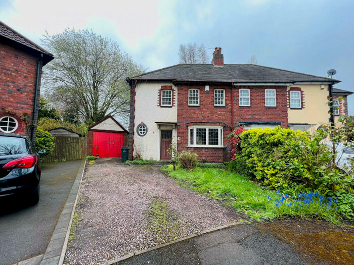 3 Bedroom Semi-Detached House To Rent In Mayland Road, Birmingham, B16