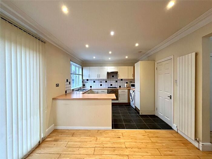 3 Bedroom Semi Detached House To Rent In Noel Road, Acton London, W3