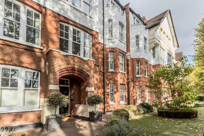 2 Bedroom Flat To Rent In Esmond Gardens, South Parade, London, W4