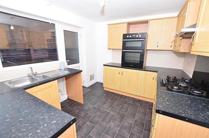 2 Bedroom Detached Bungalow To Rent In Lambourn Drive, Allestree, Derby, DE22