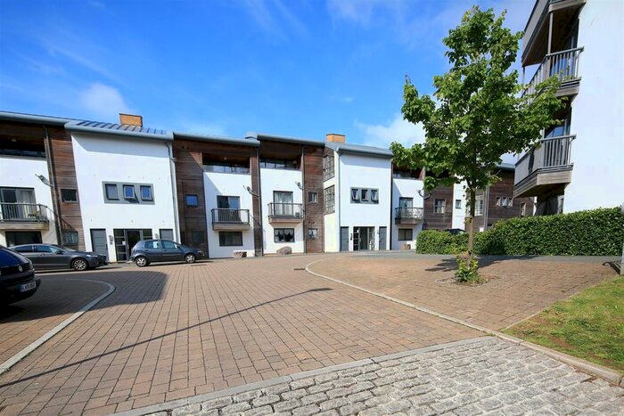 2 Bedroom Flat To Rent In Endeavour Court, Stoke, Plymouth PL1