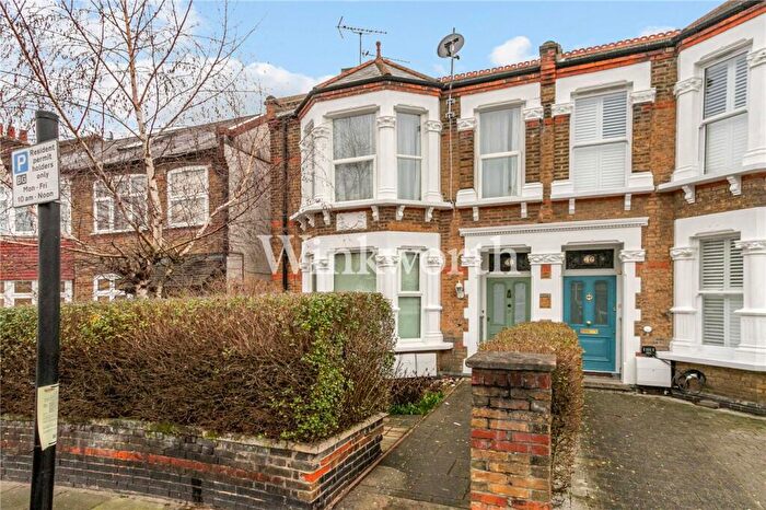 2 Bedroom Apartment To Rent In Whittington Road, London, N22