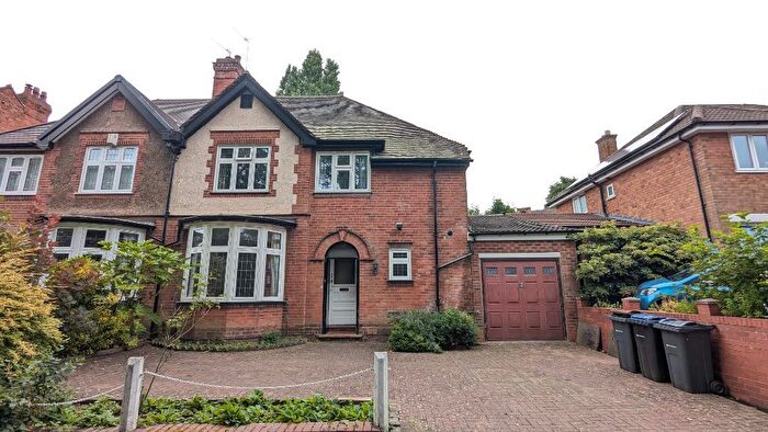 4 Bedroom Semi-Detached House To Rent In Cotton Lane, Moseley, Birmingham, B13