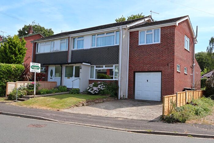 4 Bedroom House For Sale In Murray Road, Horndean, PO8